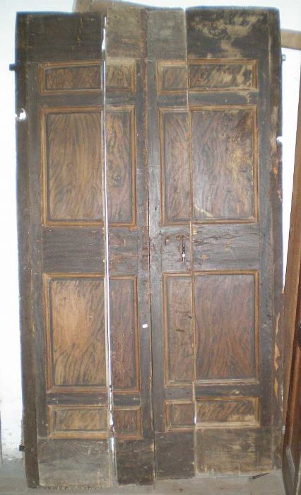 Lacquered door