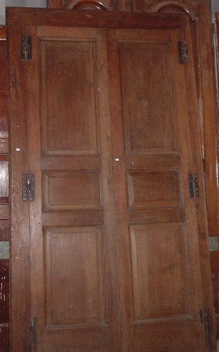 Porta de nogueira