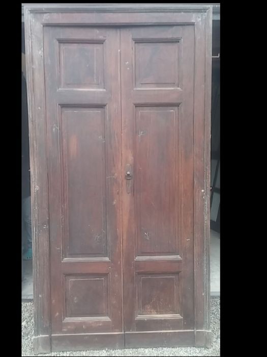 door walnut