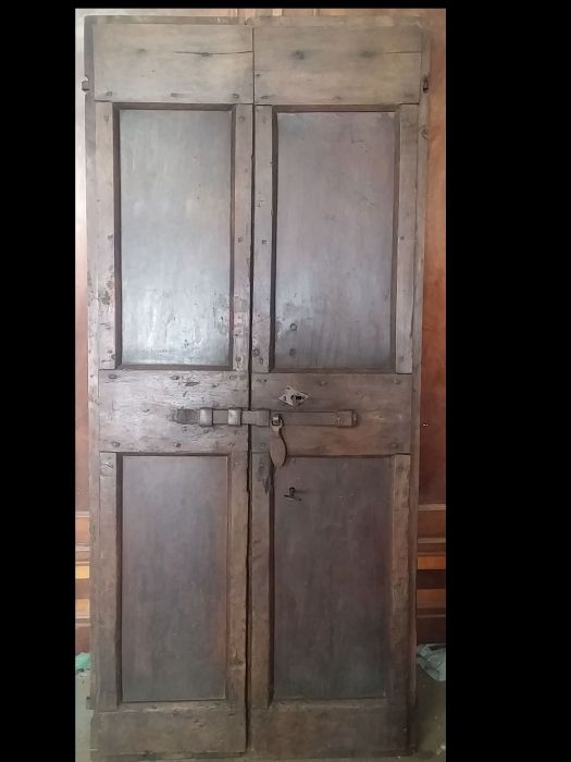 Porte à double vantail