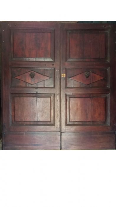 walnut door
    