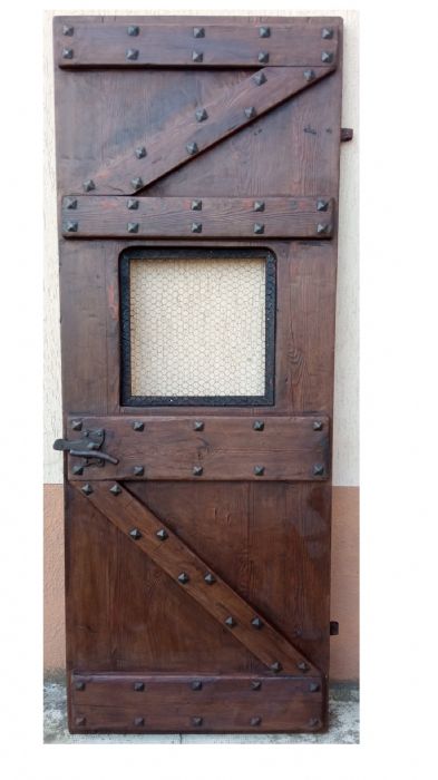 Single-leaf door