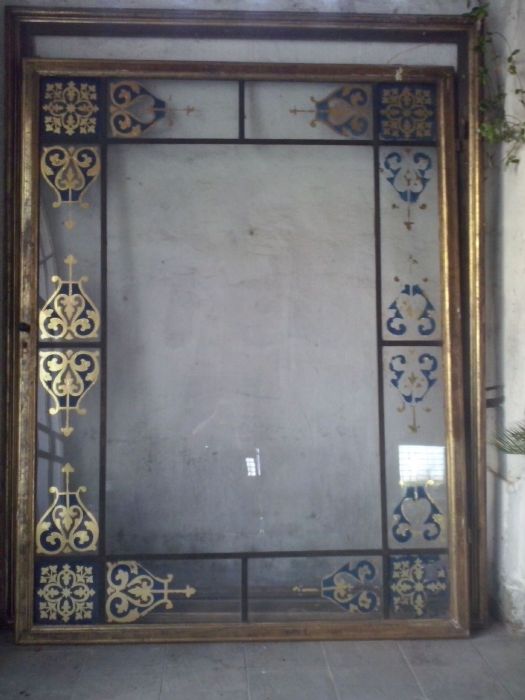 gran puerta de cristal