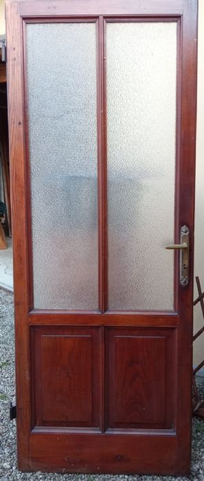 glass door
    