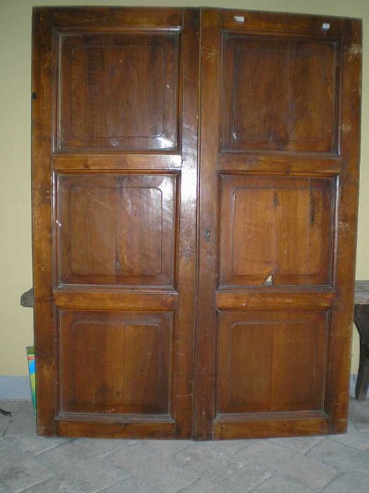 doors / cabinet