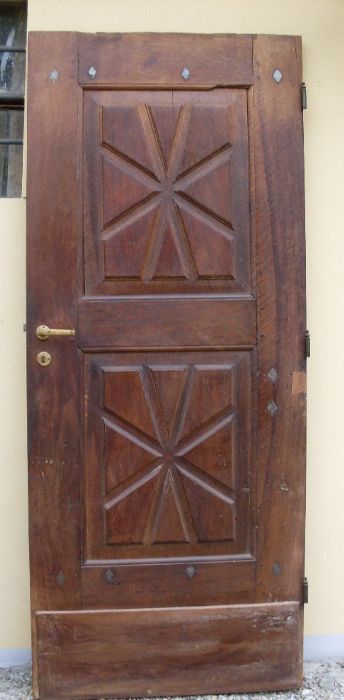 puerta de nogal