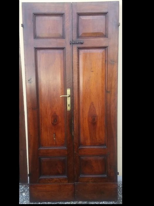 Tür 2 Türen
    