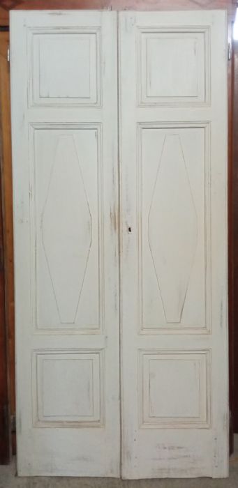 door 2 doors
    